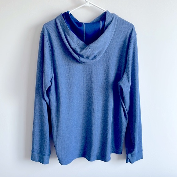 Under Armour long sleeve light weight hoodie - Picture 2 of 3